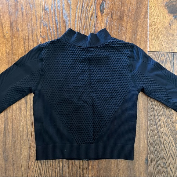 Zara Technical Cropped Long Sleeve Zip Top - Picture 5 of 14